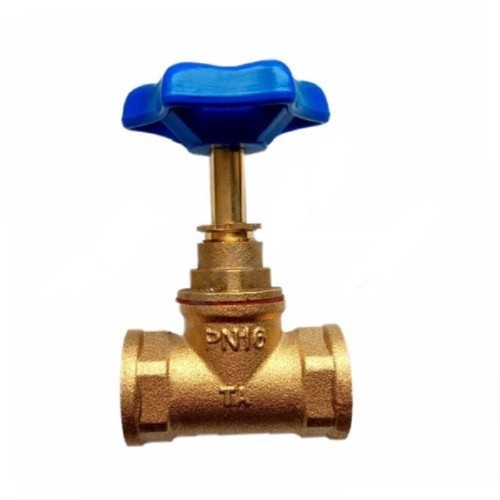 Клапан запорный латунный с внутренней резьбой 1,6 МПа 15б3р Китай 50 мм в Красноярске